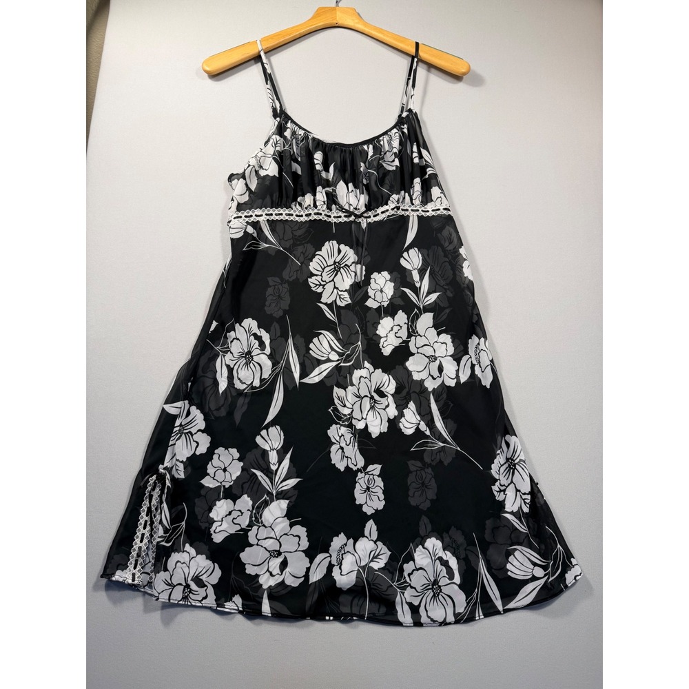 Secret Treasures Black White Floral Lace Trim Chemise Nightgown Sleepwear L